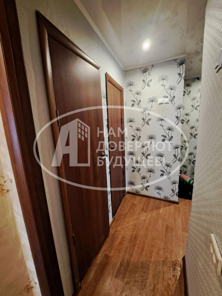 3-комн квартира Октябрьский проспект, 6