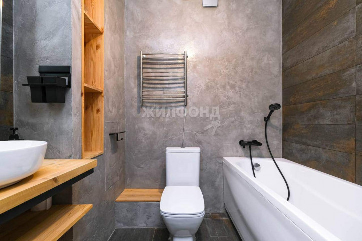 2-комн квартира Романтиков улица, д.10