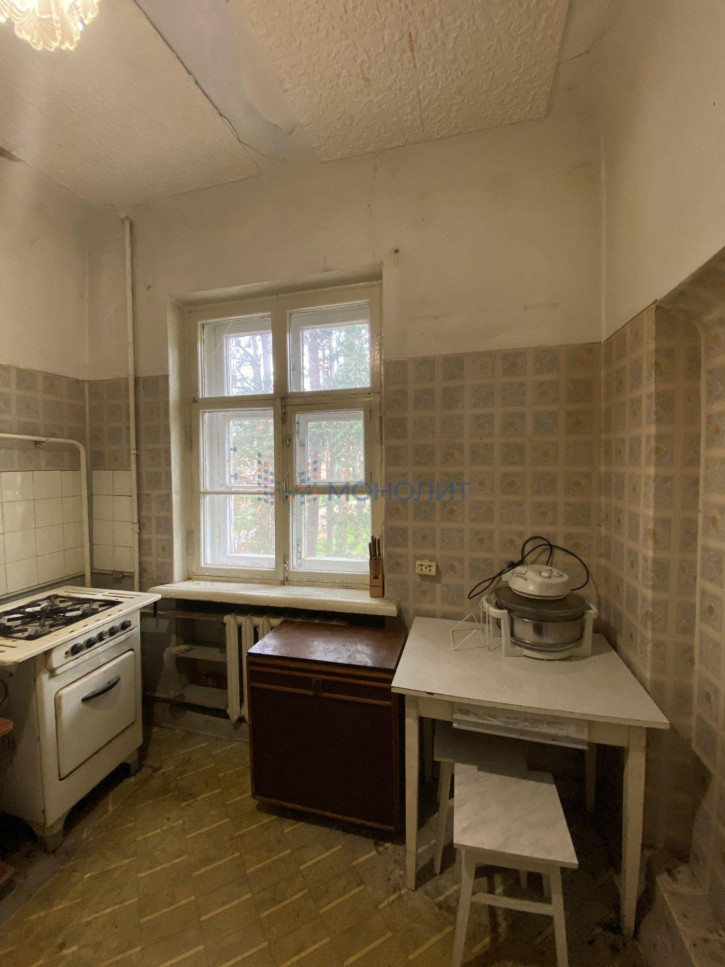 2-комн квартира -, 52