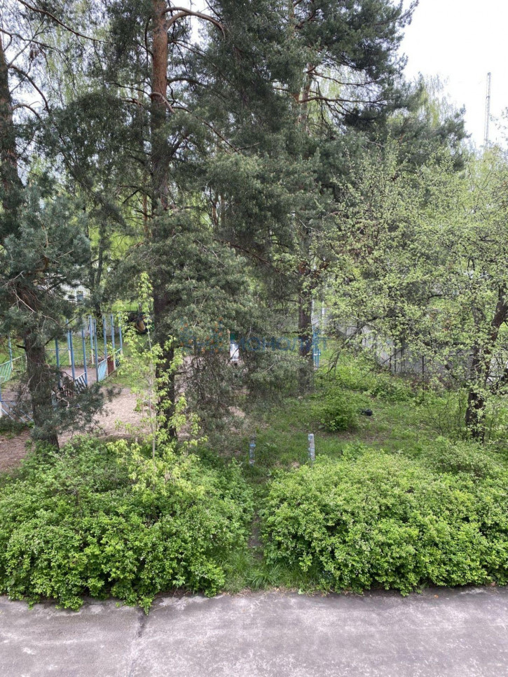 2-комн квартира -, 52