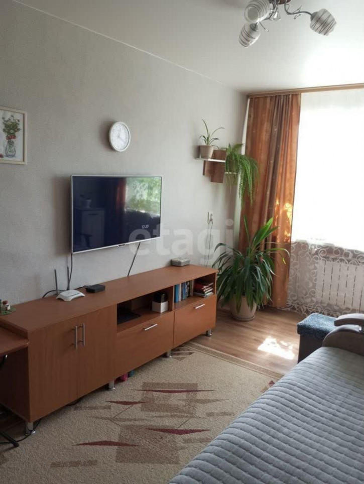 2-комн квартира Строителей, 2
