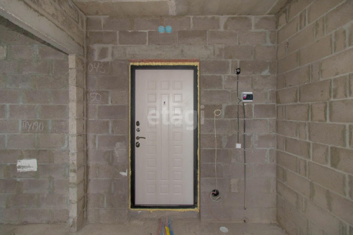 3-комн квартира Менжинского, 60