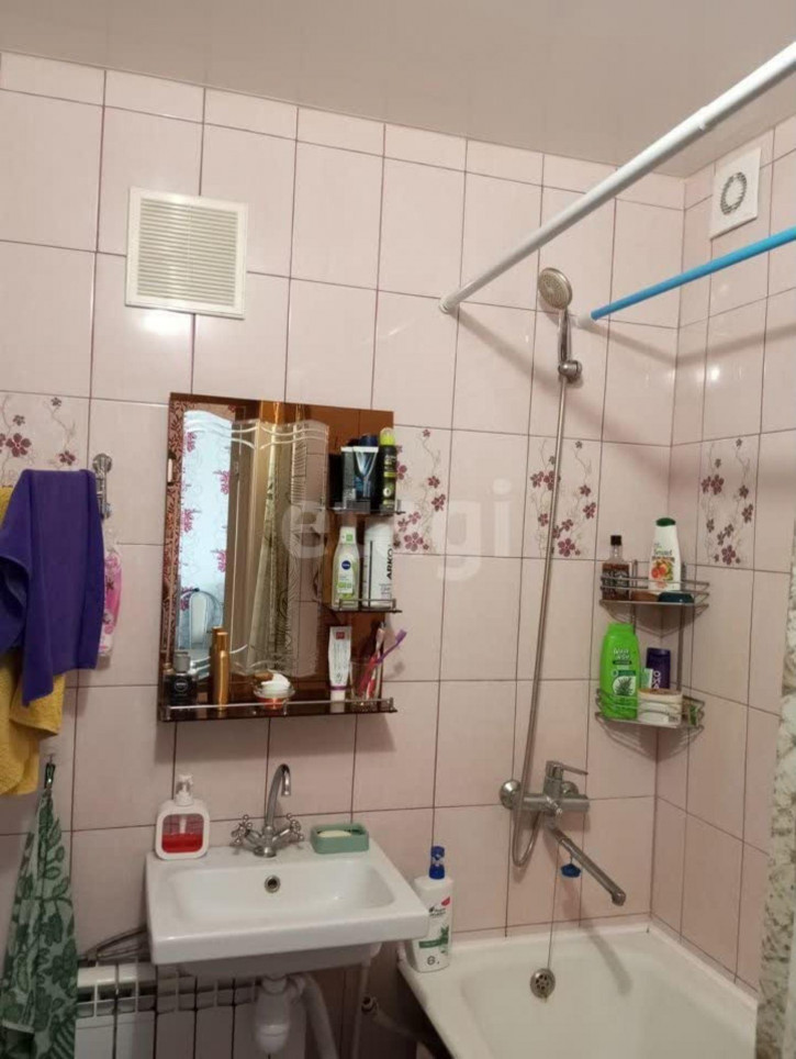 2-комн квартира Строителей, 2