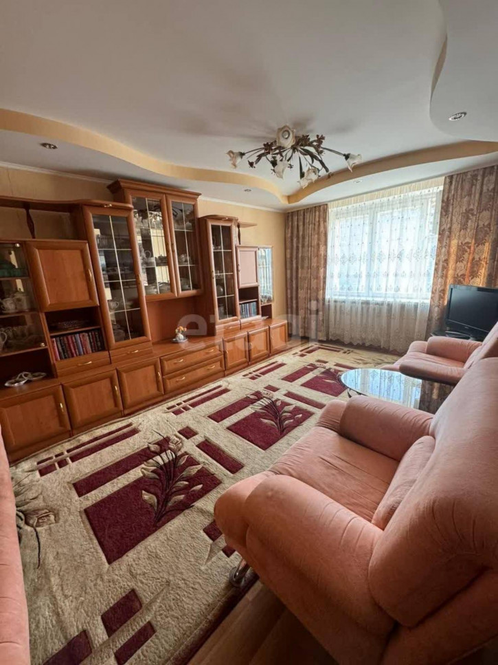 2-комн квартира Пермякова, 65