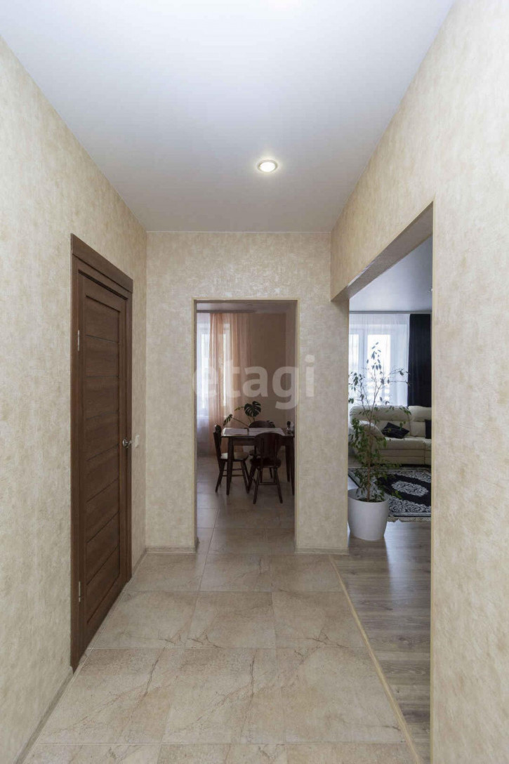 3-комн квартира Полевая, 105/4