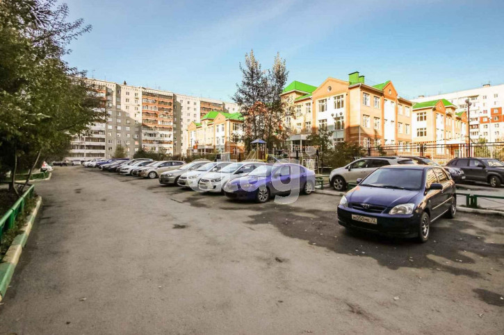 3-комн квартира Радищева, 27
