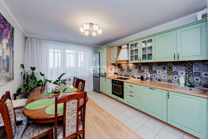3-комн квартира Монтажников, 41