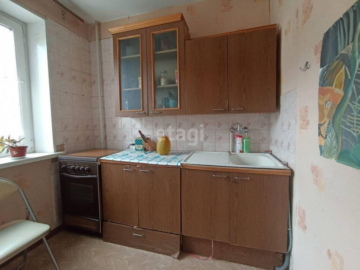 2-комн квартира Республики, 180