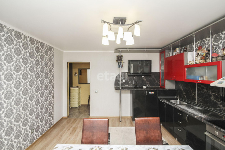 3-комн квартира Голышева, 5