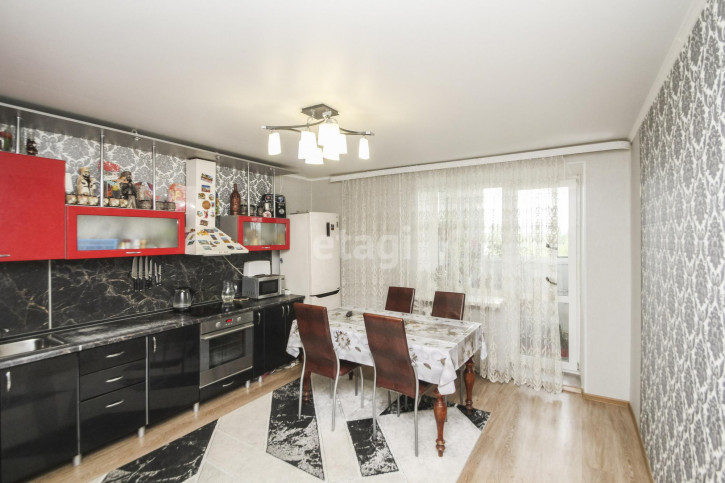 3-комн квартира Голышева, 5