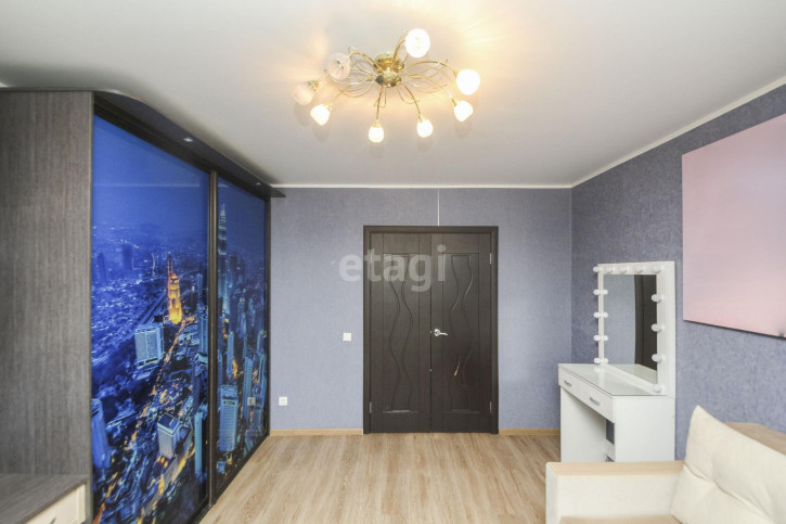 3-комн квартира Голышева, 5