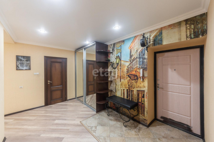 2-комн квартира Широтная, 112/3