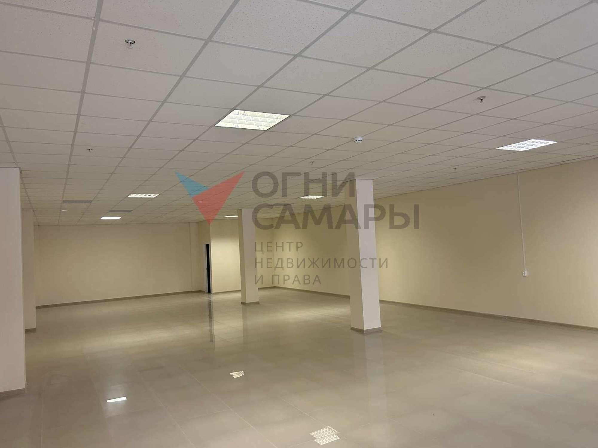 Сдать торговое помещение за 132 000 рублей на Мирная улица, 162
