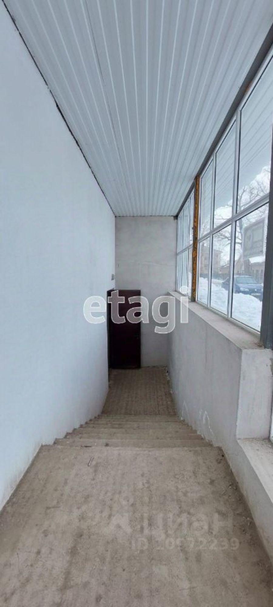 Купить торговое помещение за 5 293 050 рублей на Паровозная улица, 1