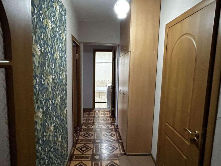 2-комн квартира Советской Армии улица, 107