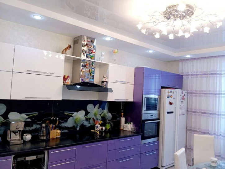 3-комн квартира Советской Армии улица, 203