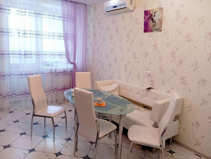 3-комн квартира Советской Армии улица, 203