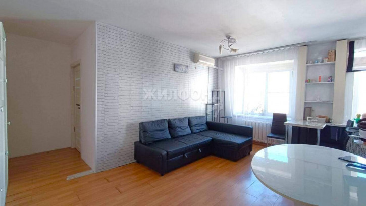 3-комн квартира Красноармейская улица, д.102