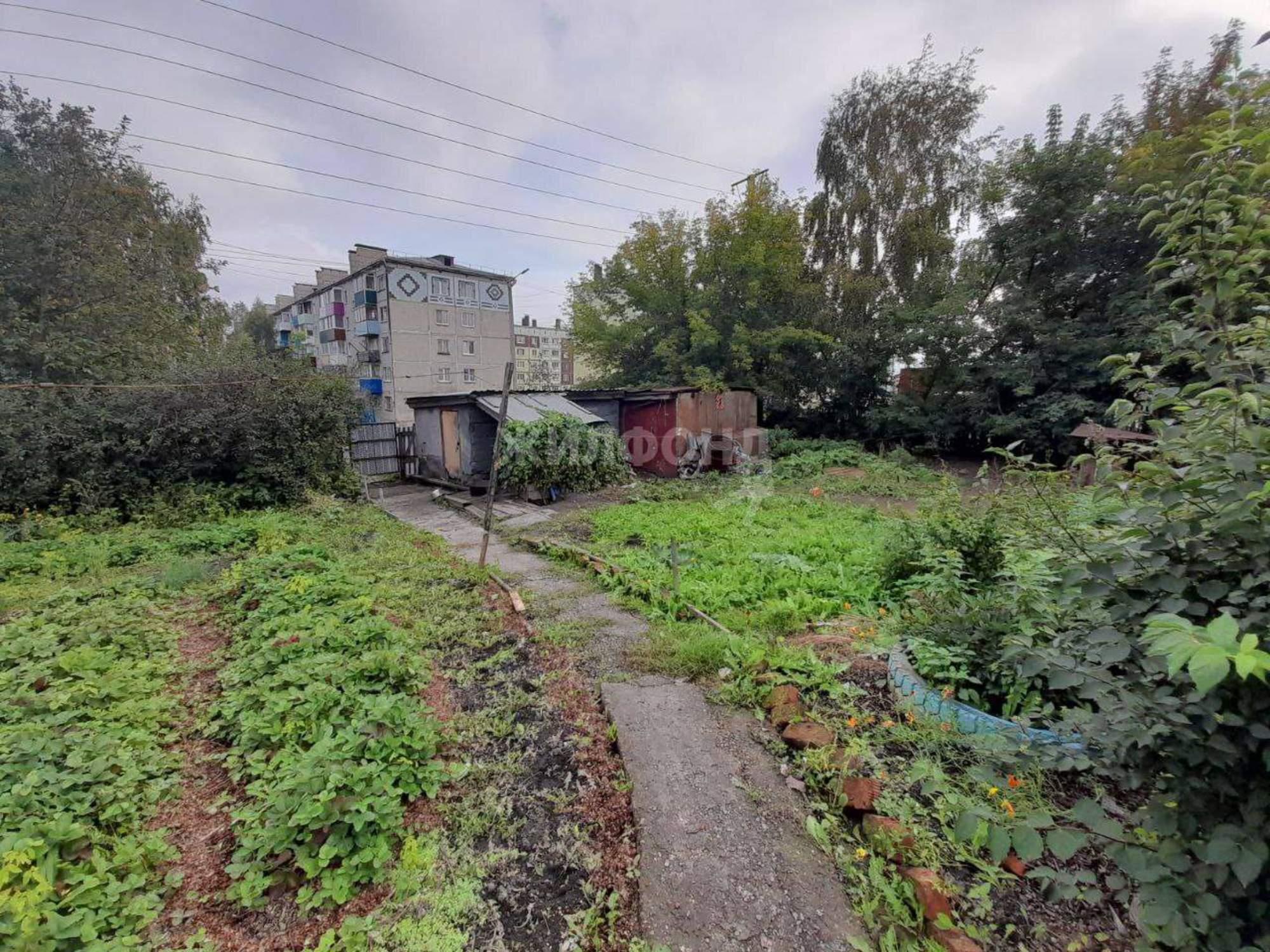 Купить дачу, дом, коттедж за 2 400 000 рублей на Кузбасская улица