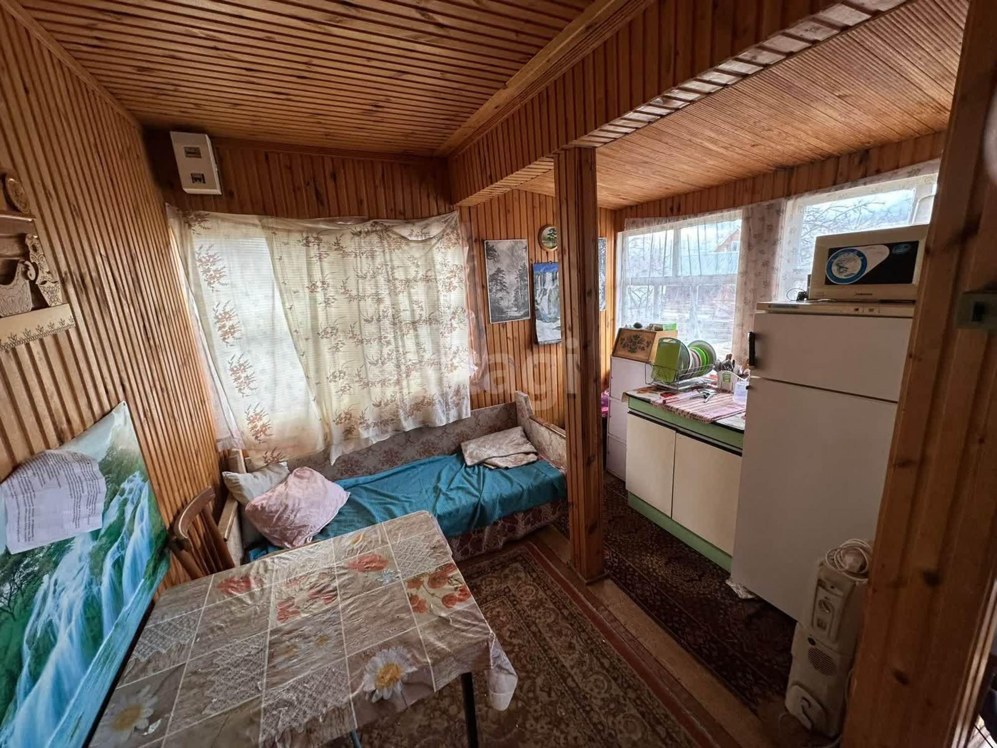 Купить дачу, дом, коттедж за 2 600 000 рублей на СНТ Родничок, 69