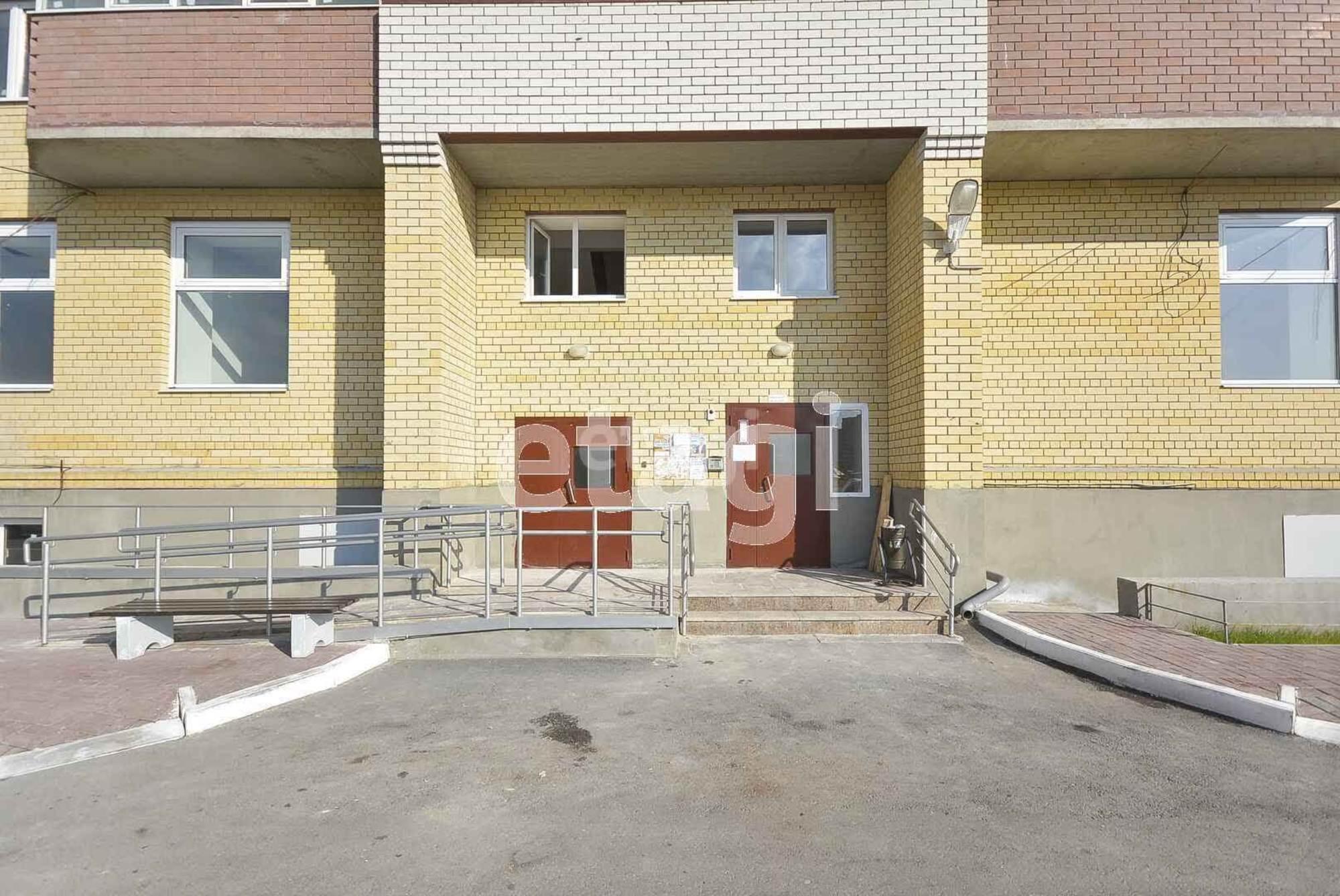 Купить квартиру за 12 000 000 рублей на Мельникайте, 138а