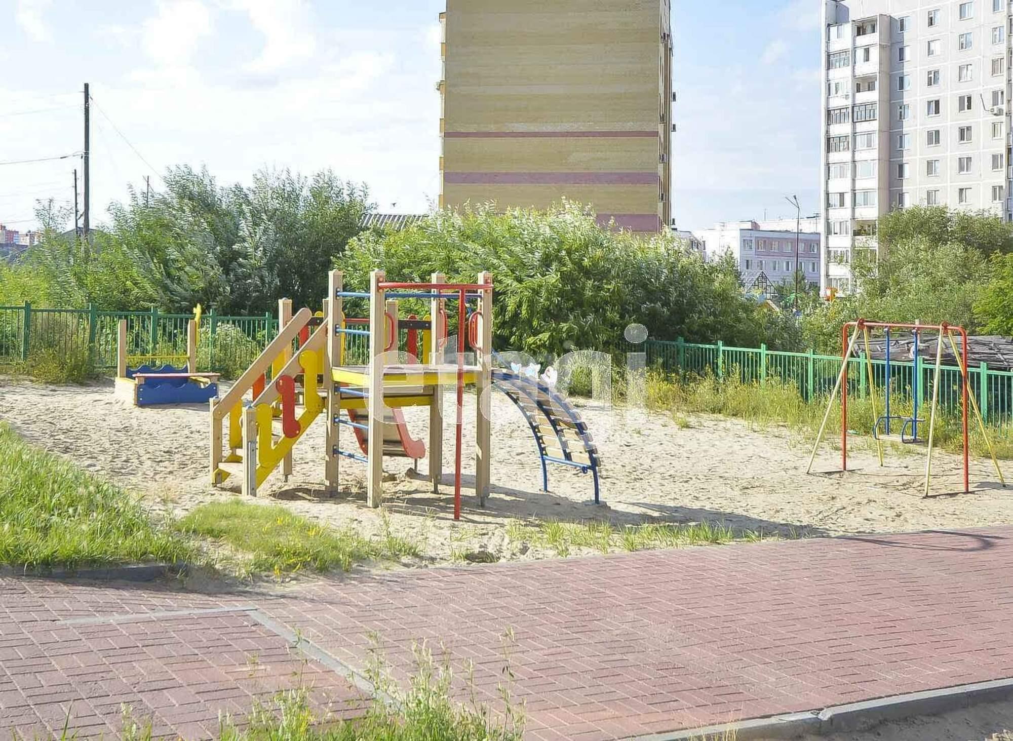 Купить квартиру за 12 000 000 рублей на Мельникайте, 138а