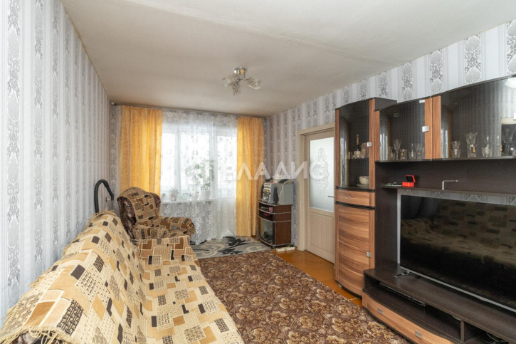 2-комн квартира улица Лакина