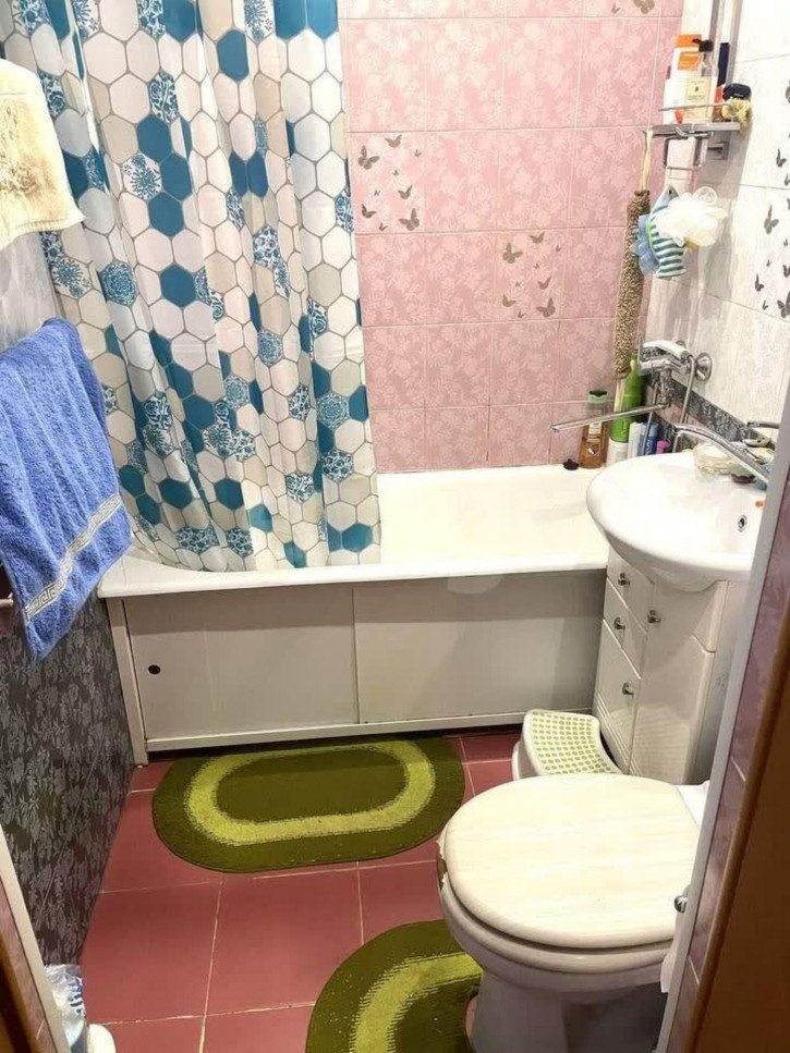 2-комн квартира улица Добролюбова, 33