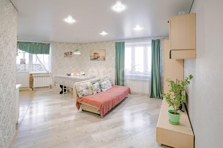 2-комн квартира Ленинградская улица, 62