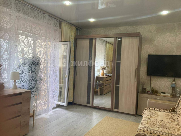 1-комн квартира Большая улица, д.636