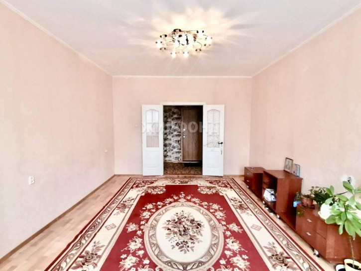2-комн квартира 13-й микрорайон, д.3