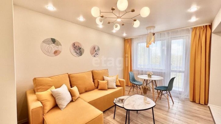 2-комн квартира Завертяева, 23