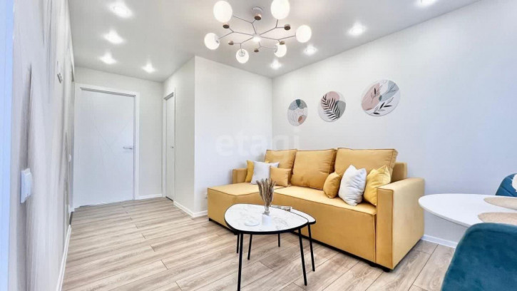 2-комн квартира Завертяева, 23