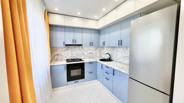 2-комн квартира Завертяева, 23