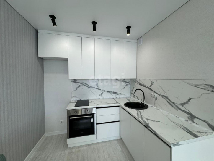 1-комн квартира Первооткрывателей, 10