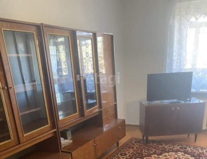 3-комн квартира Максима Горького, 11