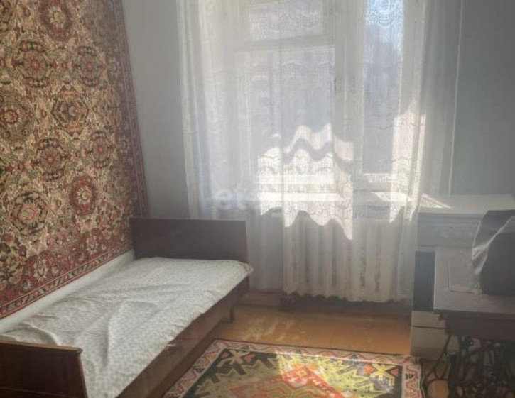 3-комн квартира Максима Горького, 11