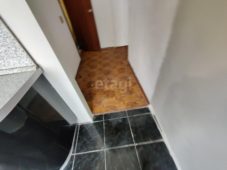 3-комн квартира Чекистов, 33
