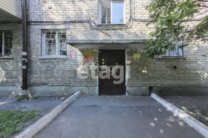 3-комн квартира Курская, 3
