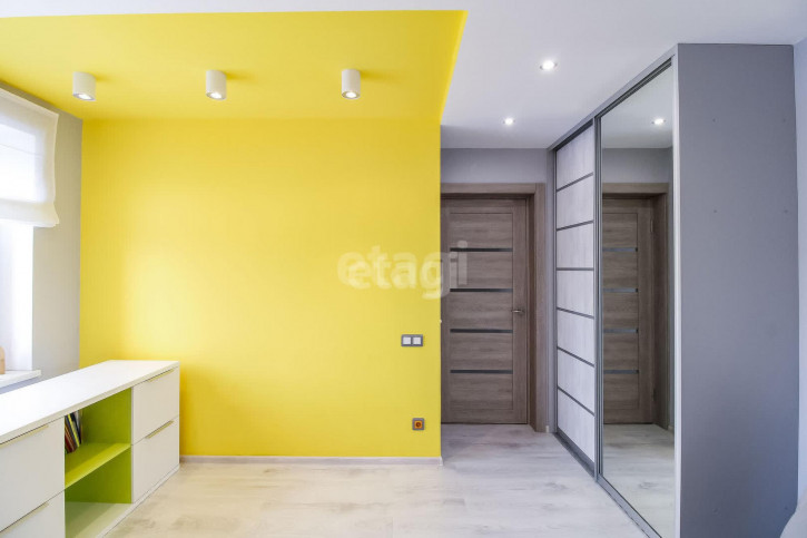 2-комн квартира Эрвье, 30/4