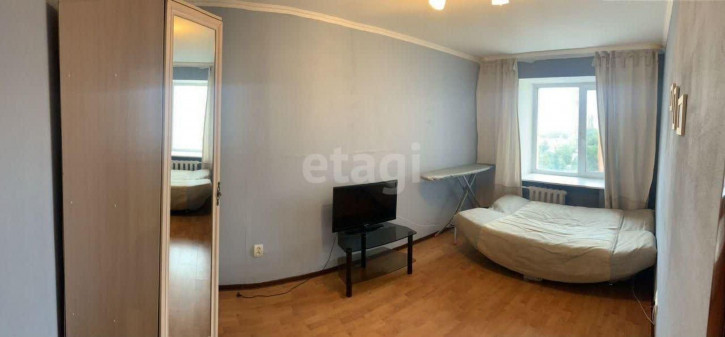 2-комн квартира Максима Горького, 10