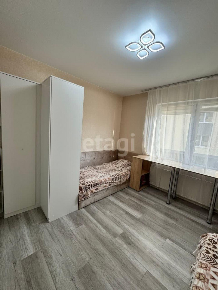 2-комн квартира Героев Сталинградской битвы, 7