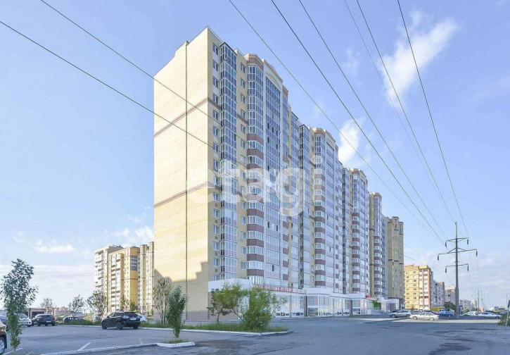 3-комн квартира Мельникайте, 138а