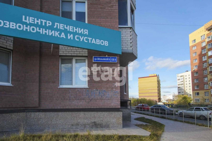 3-комн квартира Мельникайте, 138а