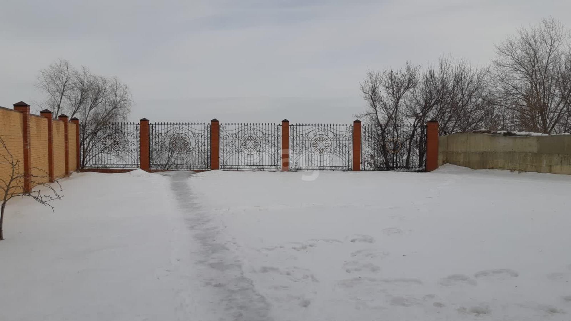 Купить дачу, дом, коттедж за 24 000 000 рублей на Набережная улица