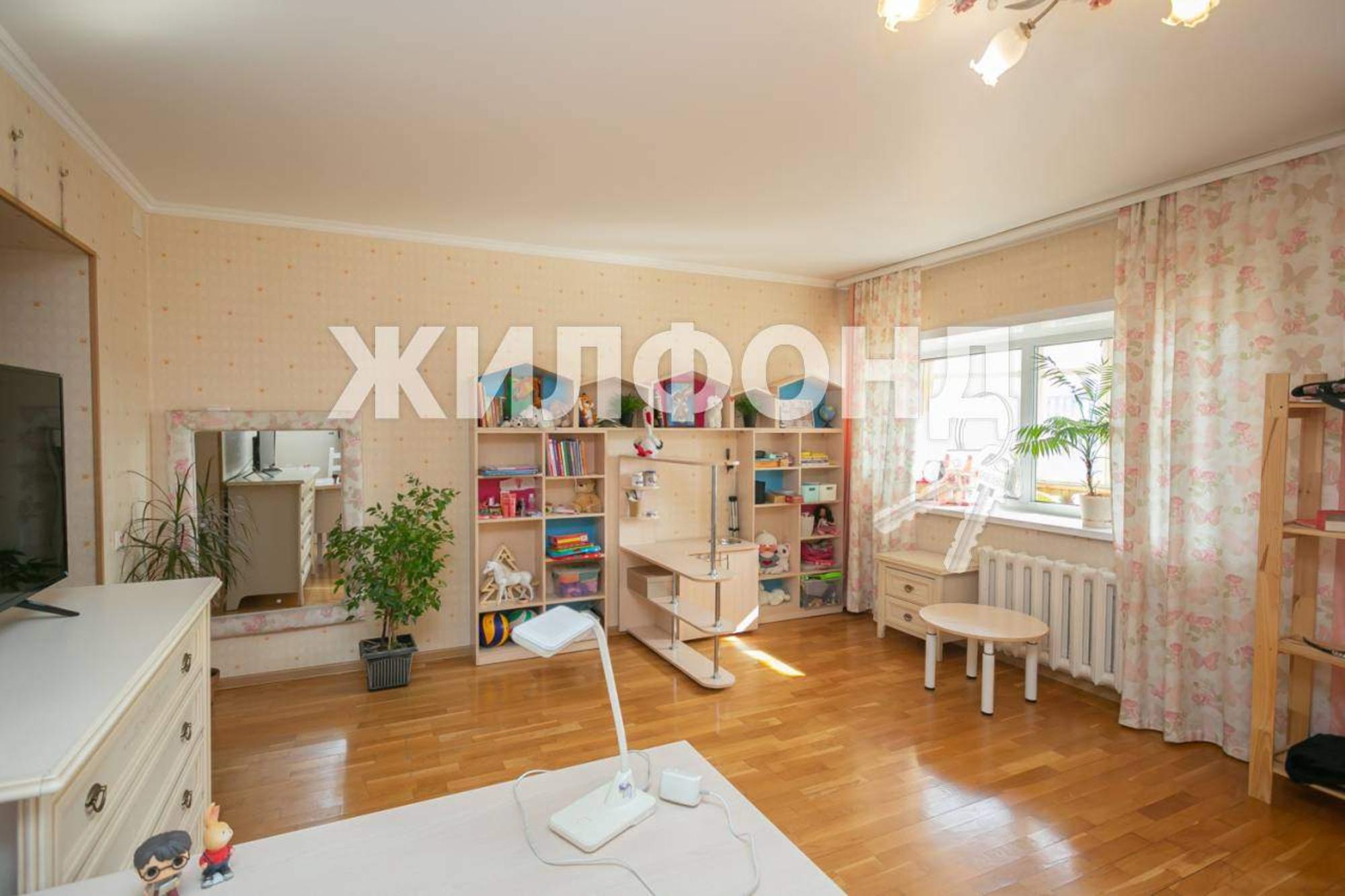Купить квартиру за 18 850 000 рублей на Павловского улица, д.5