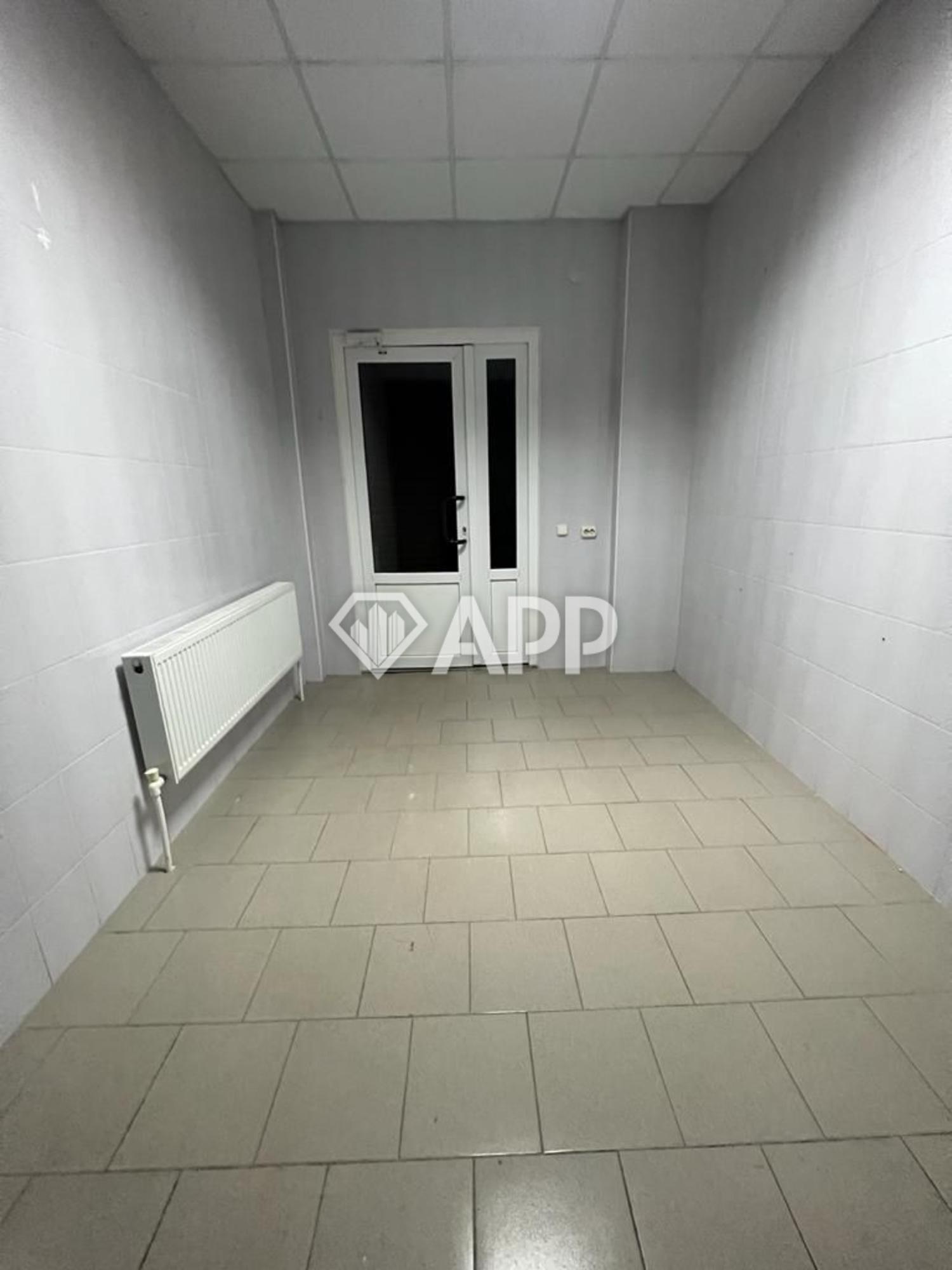 Сдать торговое помещение за 12 000 рублей на ул Тургенева, 181