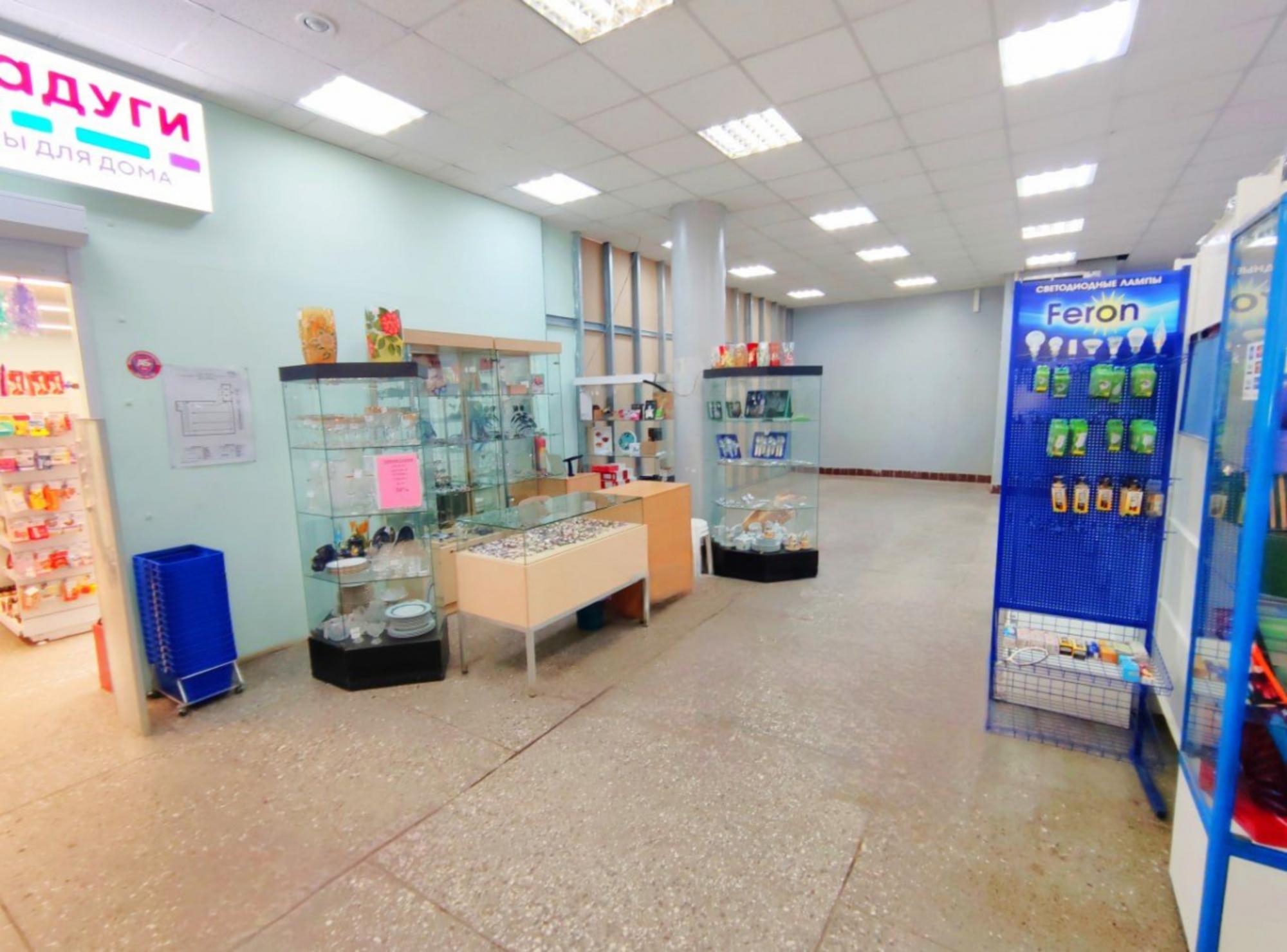 Сдать торговое помещение за 36 000 рублей на пр-кт Кирова, 210