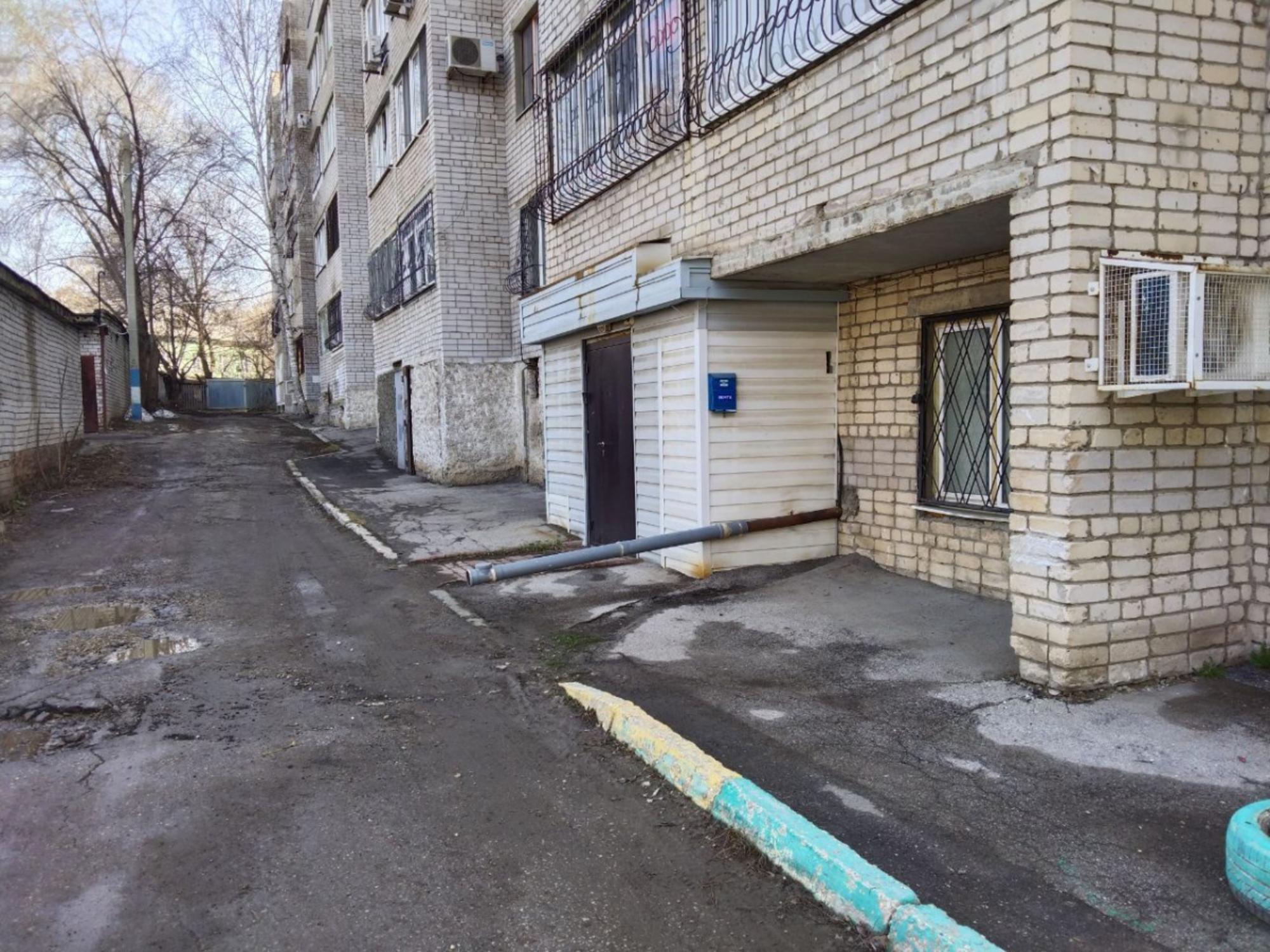Купить помещение свободного назначения за 10 000 000 рублей на пер Колхозный, 2