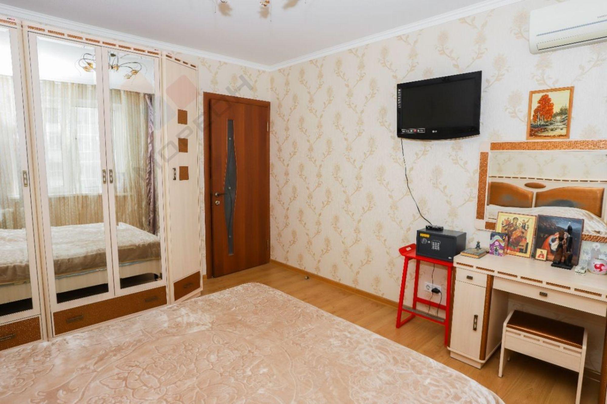 Купить квартиру за 9 900 000 рублей на Красных Партизан ул, 4/4